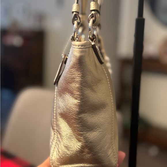 Coach Gold Shoulder Bag - Picture 4 of 9